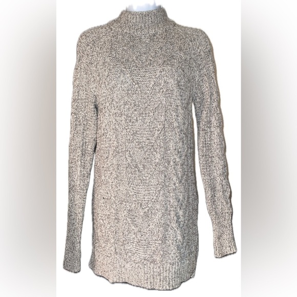 Old Navy Knitted Mock Neck Long Torso Sweater - Picture 1 of 9